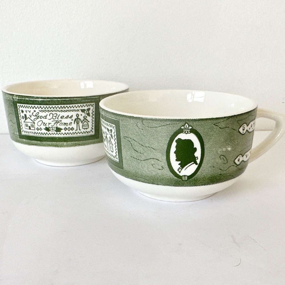 Set Of 2 Vintage Colonial Homestead by Royal Green Mug USA‎